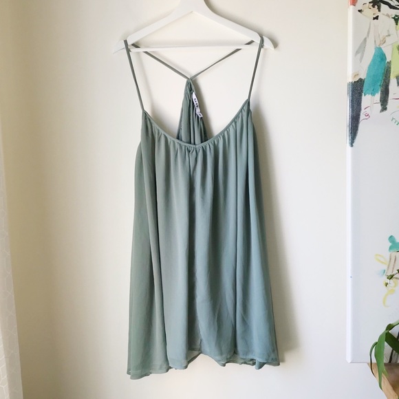 NA-KD sage green flowy loose spaghetti strap baby doll mini dress - Picture 6 of 14